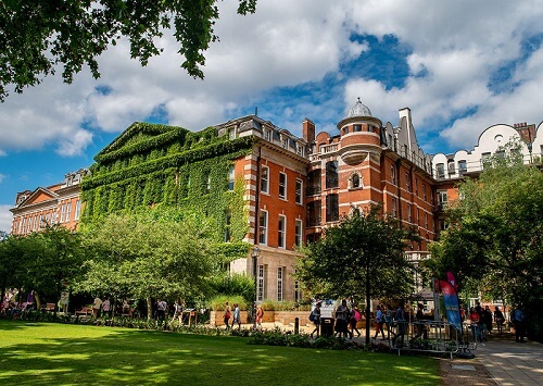 King’s College London